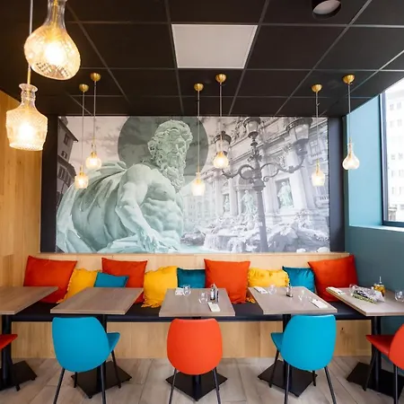 Ibis Budget Centre Gare מלון בסאנקון